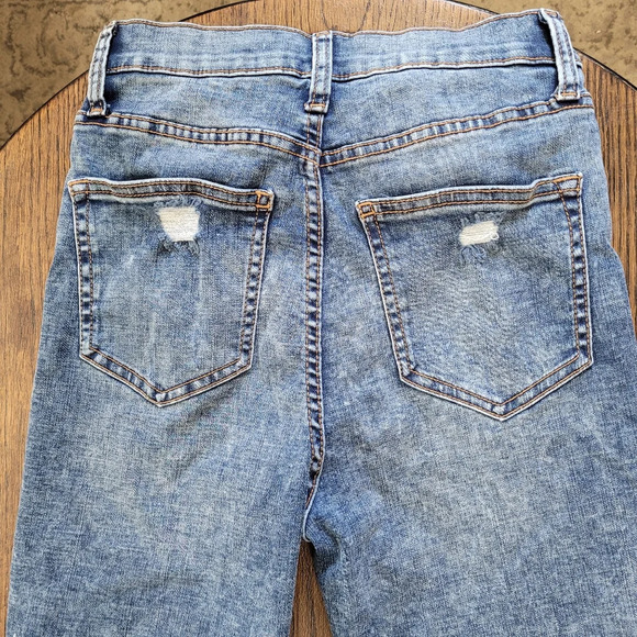 Celebrity Pink The Spice Hi-Rise Distressed Skinny Jeans Size Junior's 5 - Picture 7 of 13